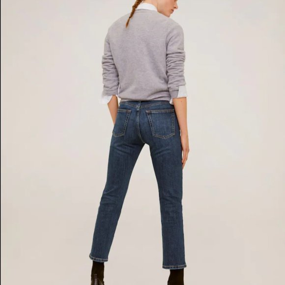 Mango - Picture 2 of 5